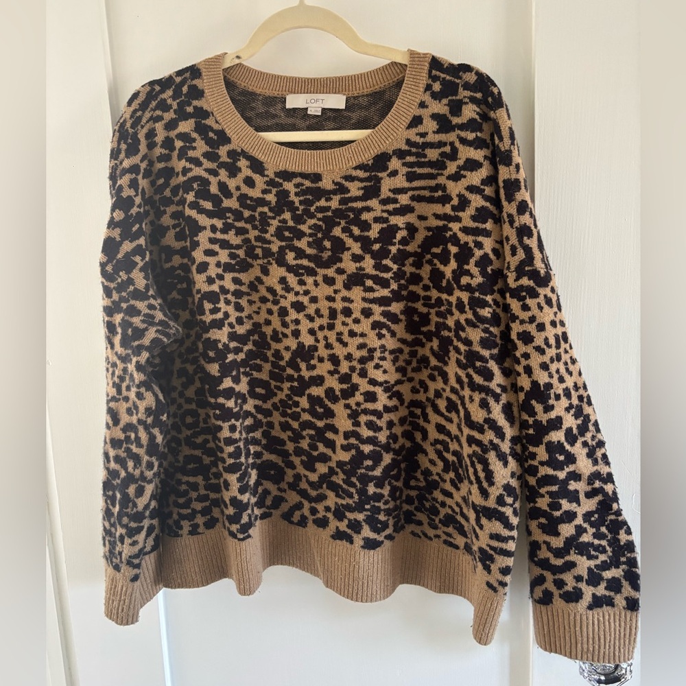 Loft Womens Leopard sweater—Size XL